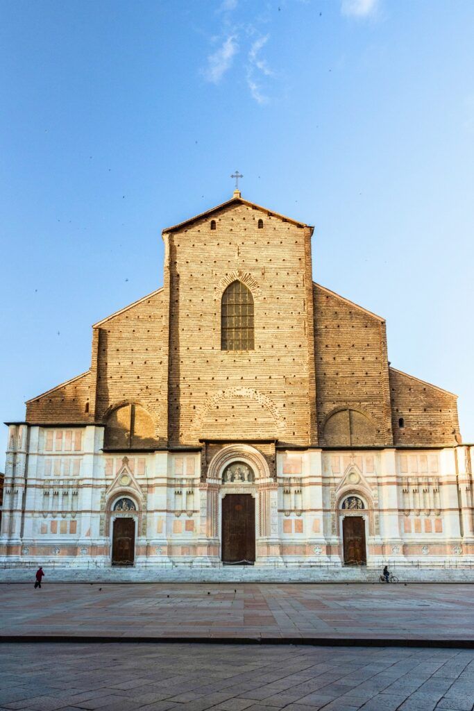 front facade of San Petronio